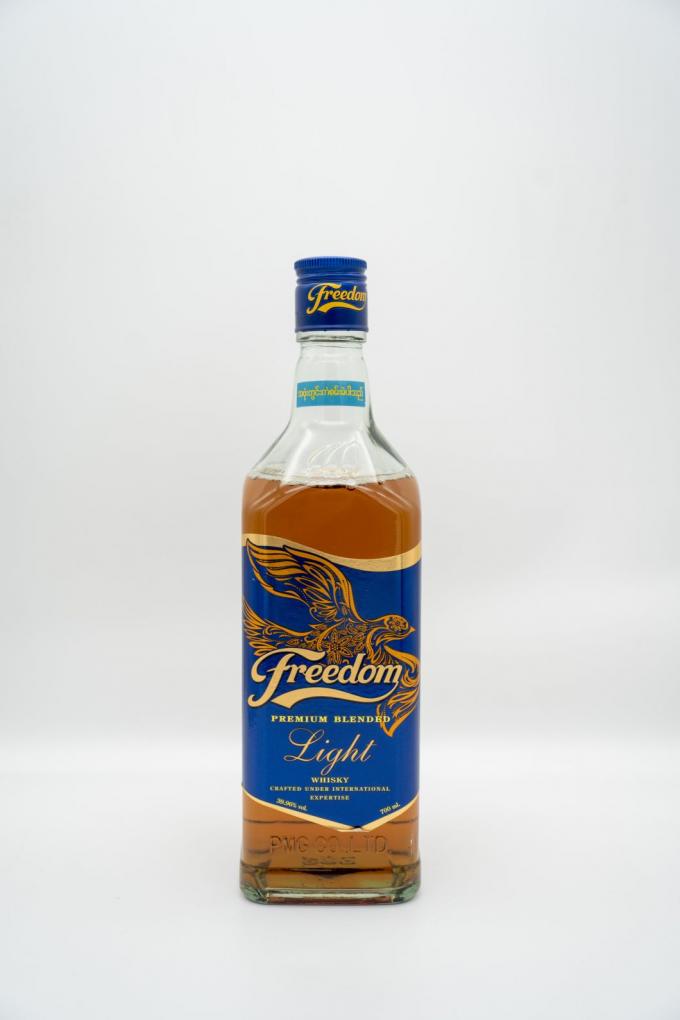 برچسب های بسته بندی شده آبمیوه بطری برچسب های کاغذی برچسب های ویسکی 4